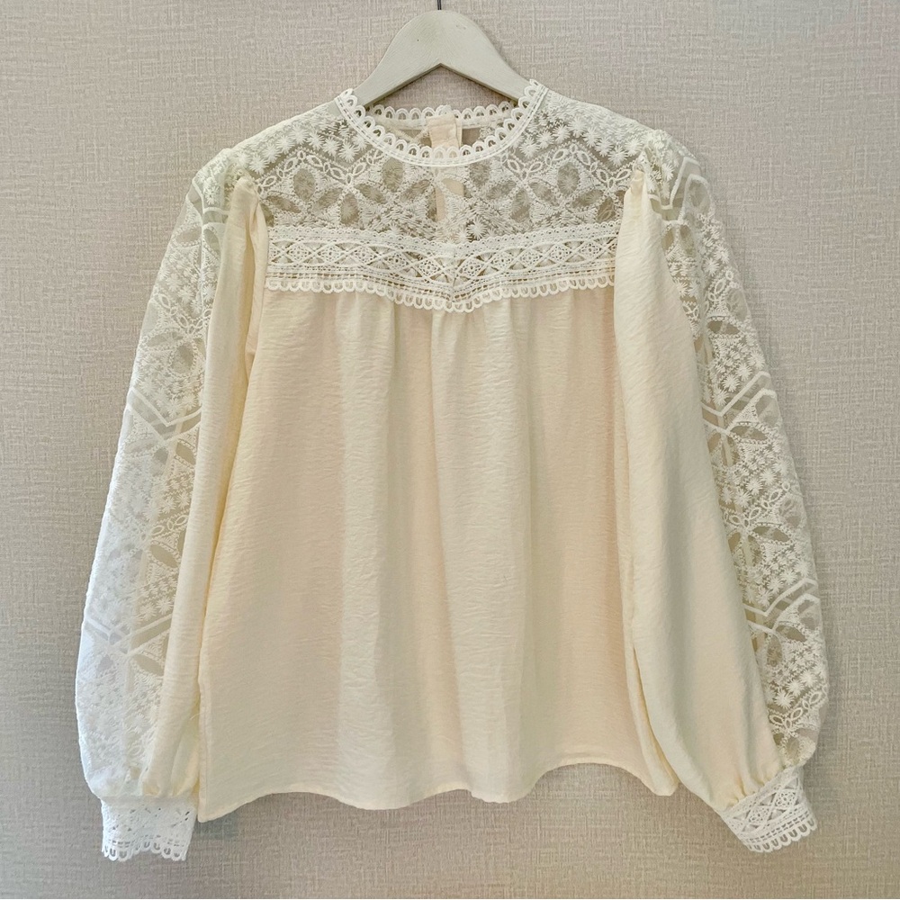 Long Sleeve Cream Blouse, Medium, Lace Trimmings, Feminine Details. NWOT